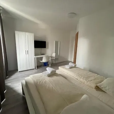 Tyros Und Gaestehaus Am Weidendamm