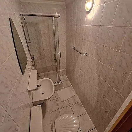 Hotel Tyros Und Gaestehaus Am Weidendamm 2*