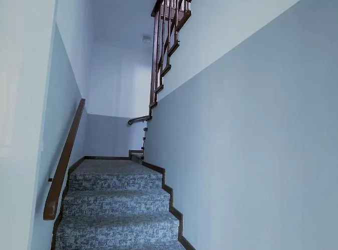 Отель Tyros Und Gaestehaus Am Weidendamm 2*