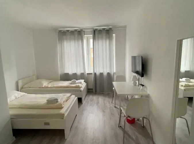 Отель Tyros Und Gaestehaus Am Weidendamm