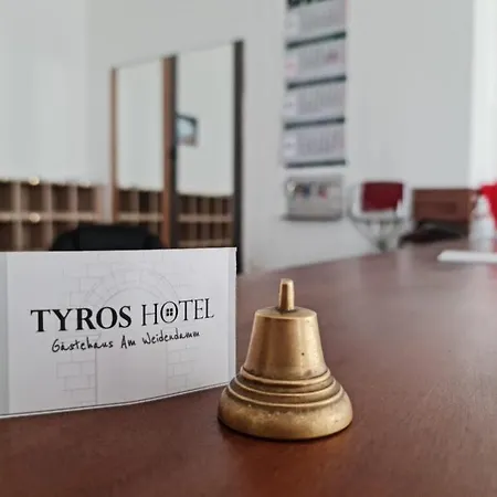 Tyros Und Gaestehaus Am Weidendamm 3*
