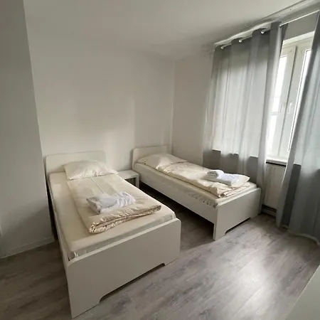 Hotel Tyros Und Gaestehaus Am Weidendamm Hannover