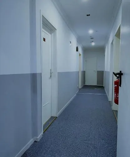 タイロス ウント ガストハウス アム ヴァイデンダム ホテル