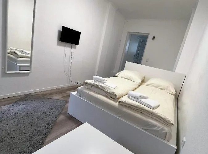 タイロス ウント ガストハウス アム ヴァイデンダム 2*