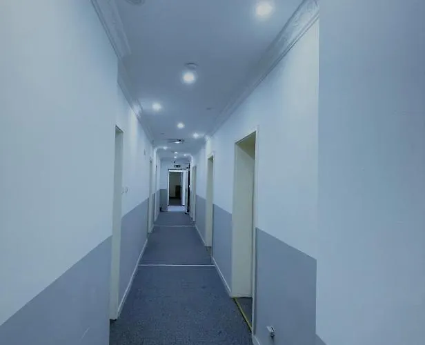 ホテル タイロス ウント ガストハウス アム ヴァイデンダム